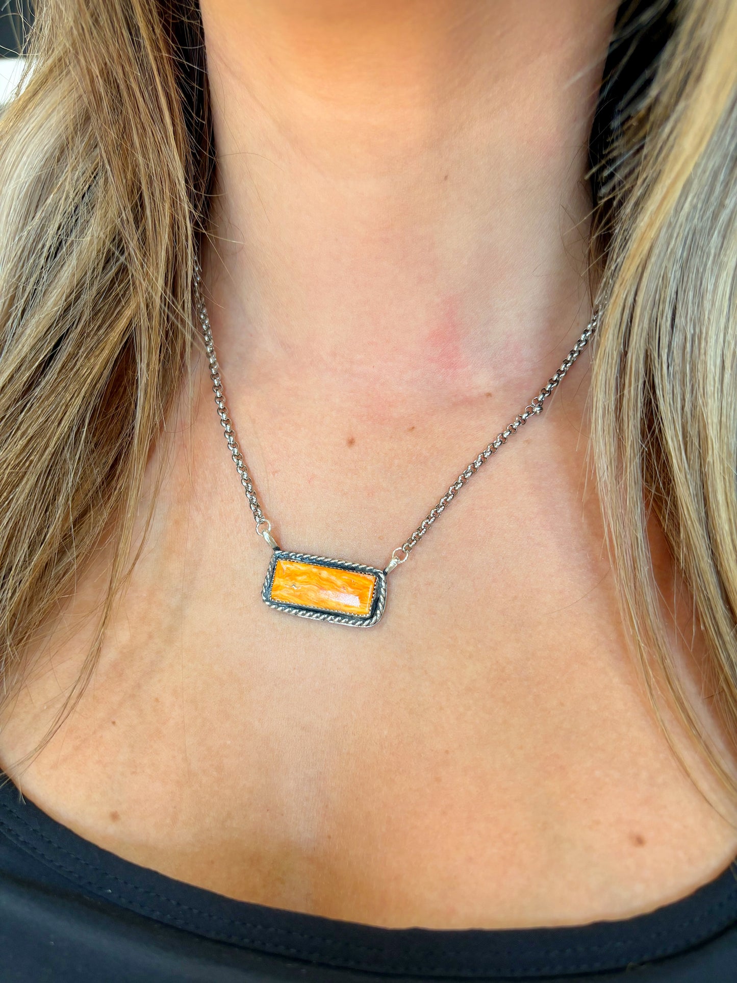 Orange spiny bar necklace