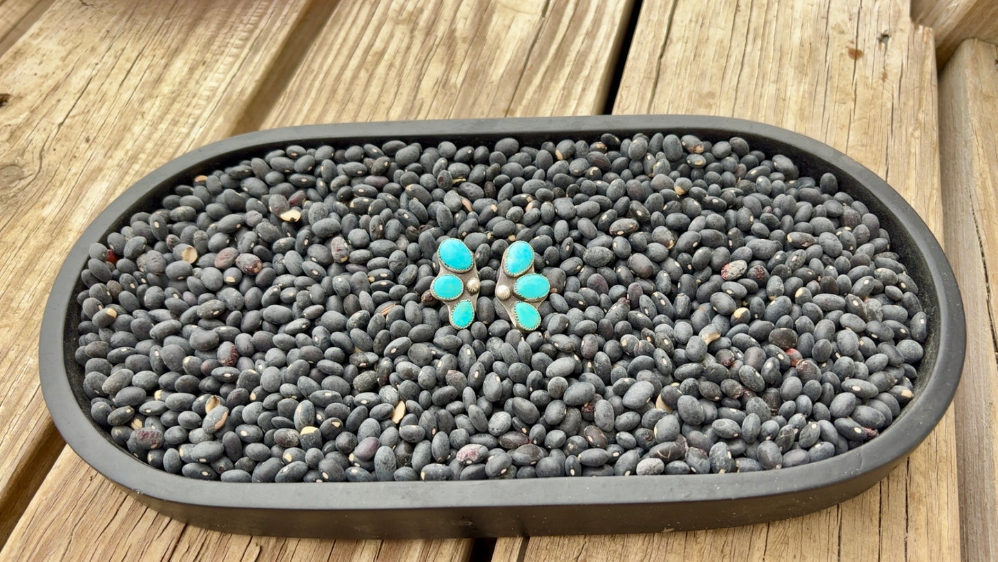 The karalyn cluster studs