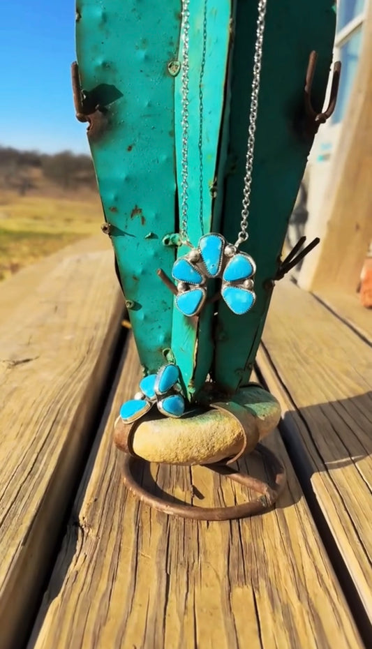 Bandit turquoise naja necklace