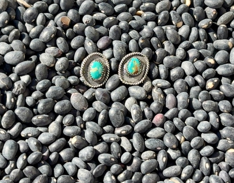 The Beth Shadow box studs