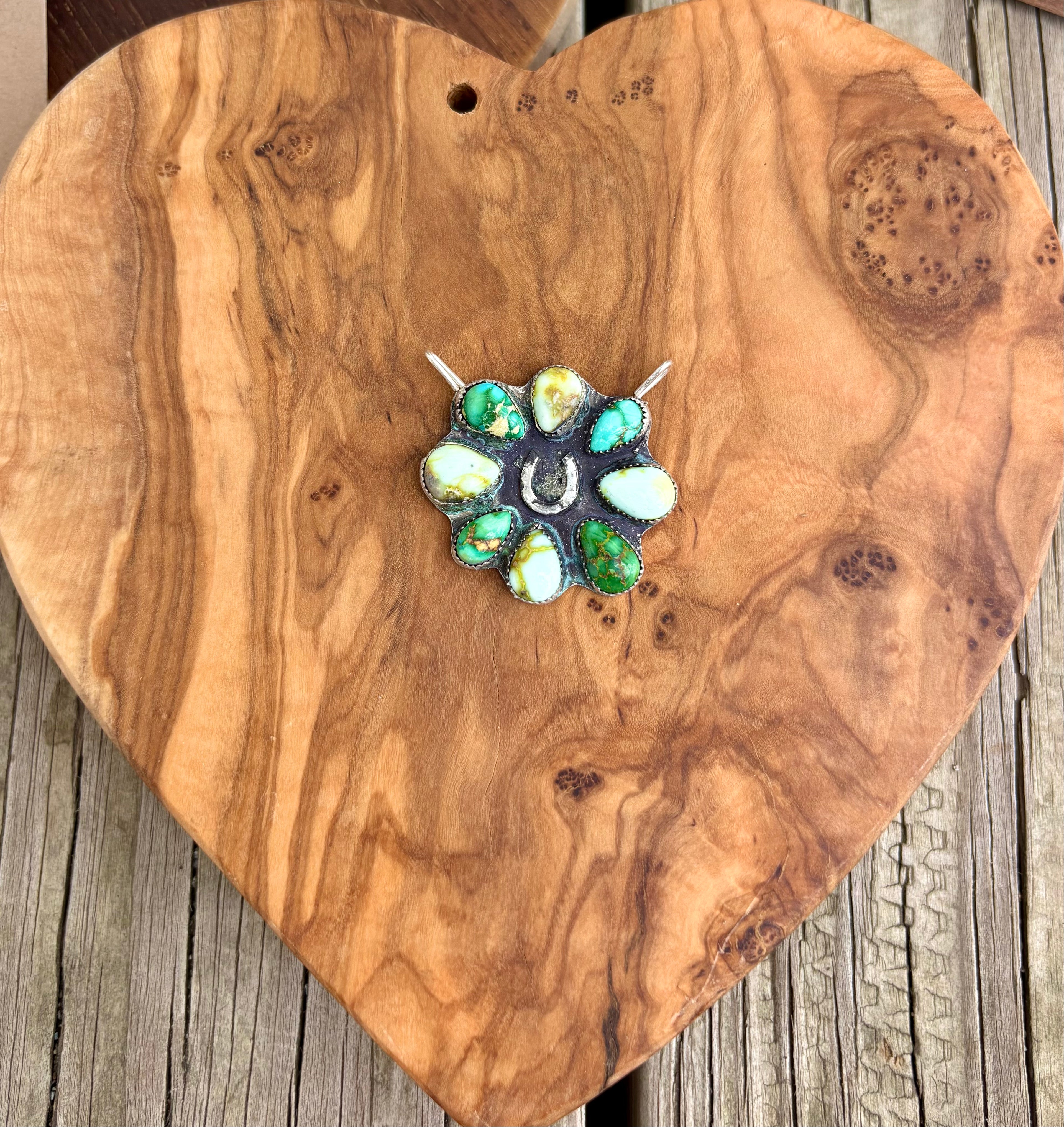 The Magnolia horseshoe necklace