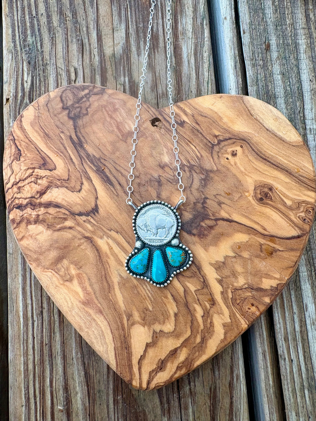 The Calvert necklace